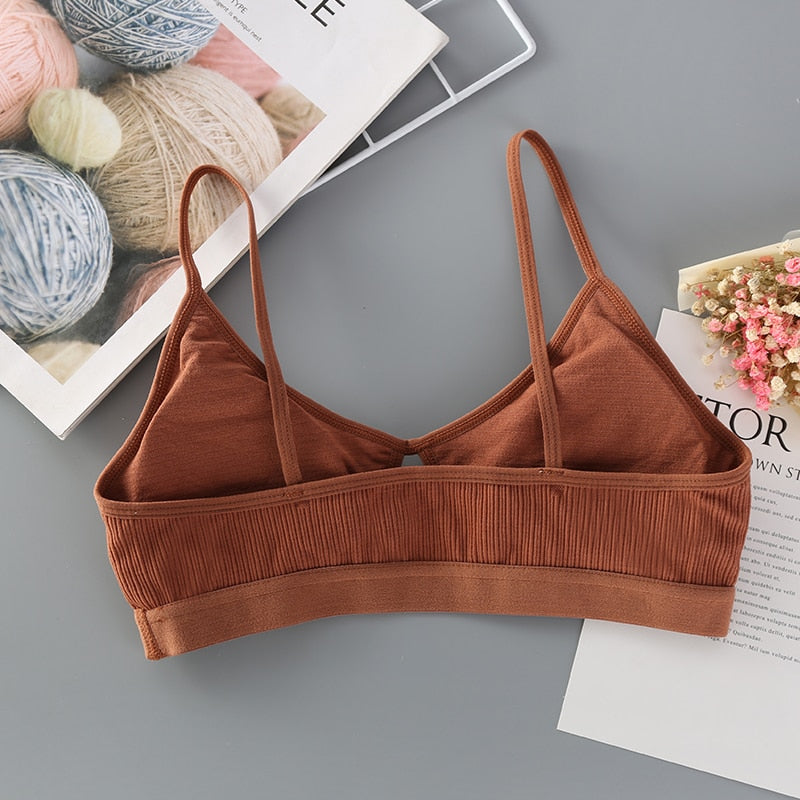 Seamless Bralette With Hollow Front