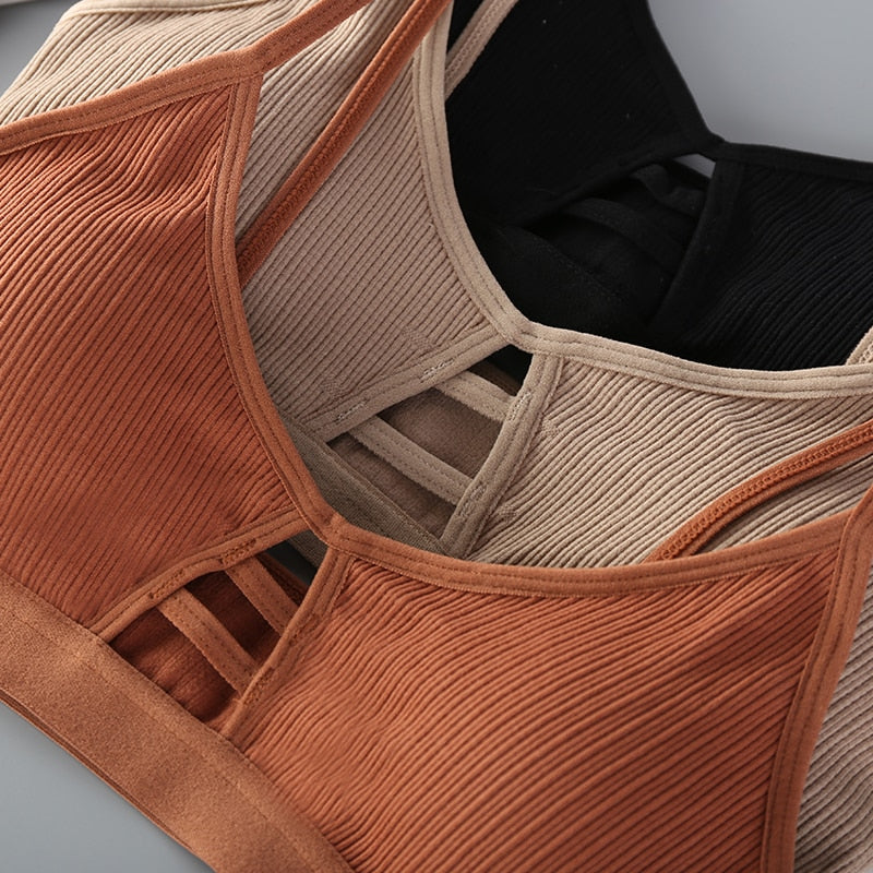 Seamless Bralette With Hollow Front